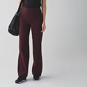 🍋lululemon Sit in Stillness Merlot pants❤️EUC